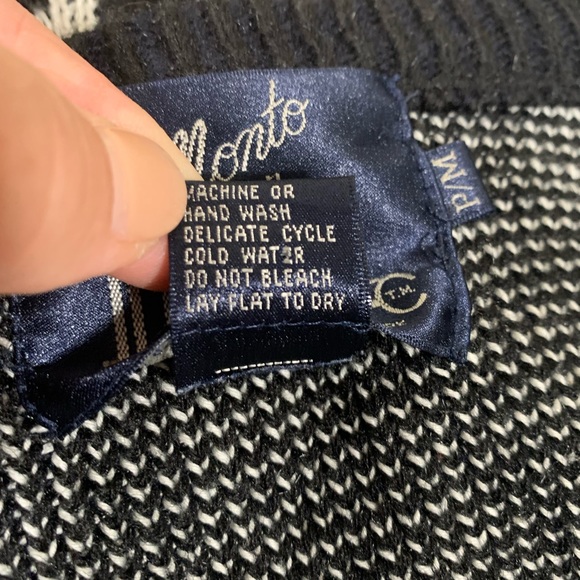 VINTAGE MONTO POR LE CHOIS LONG SWEATER JACKET - Picture 9 of 9